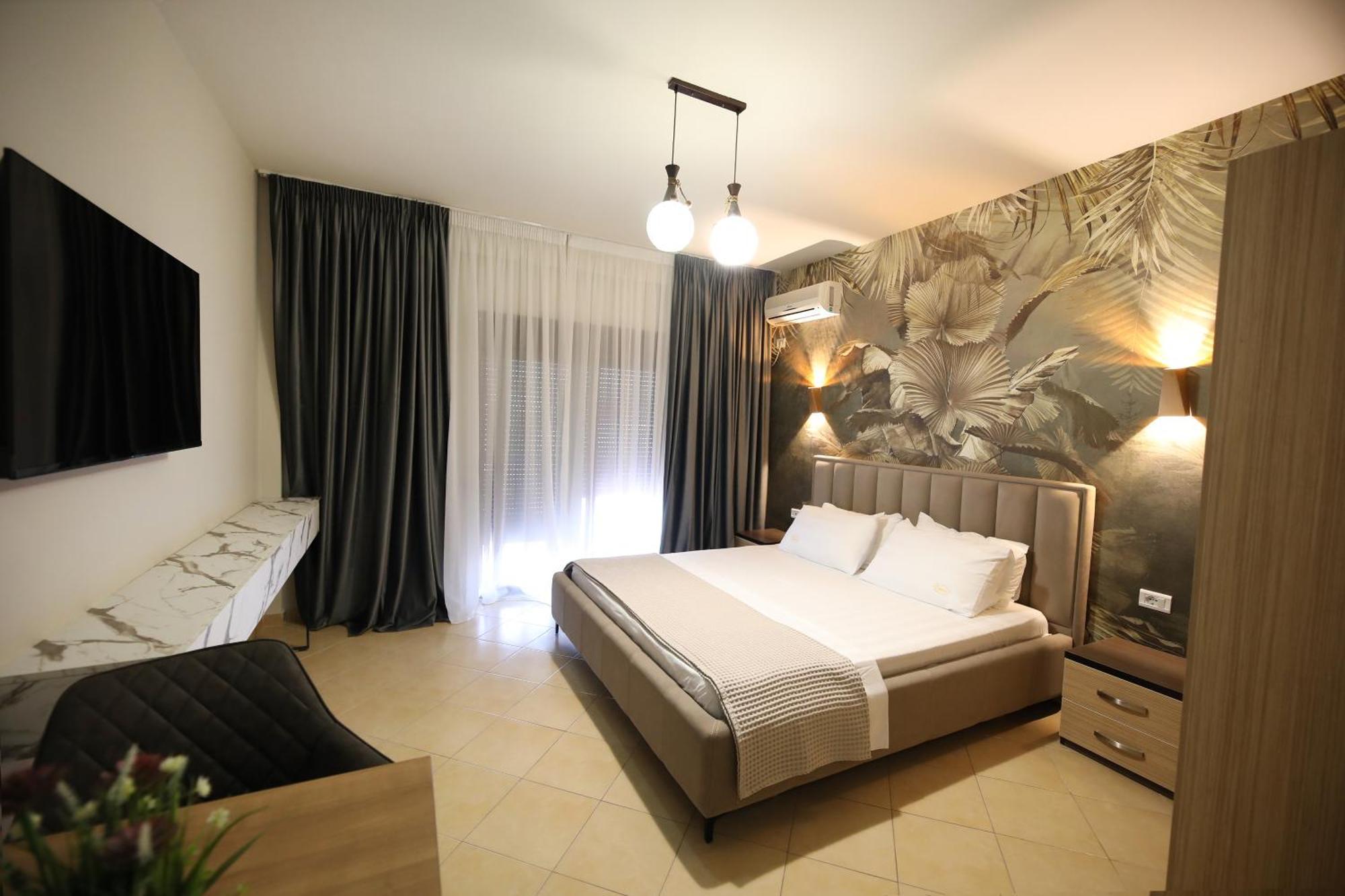 Hotel Erjuma Vlorë Exteriör bild