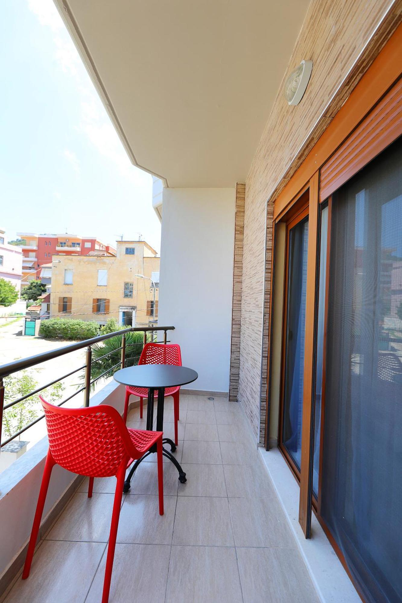 Hotel Erjuma Vlorë Exteriör bild